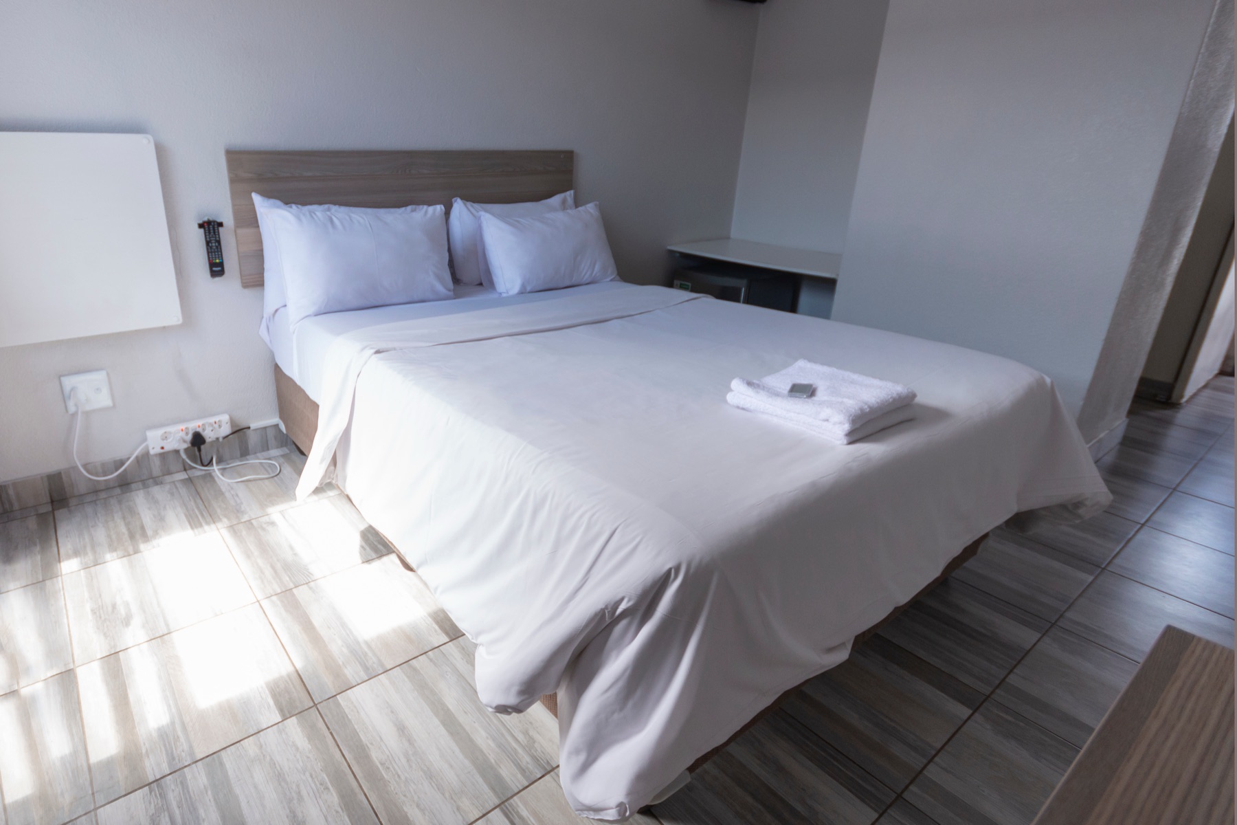 Ecomotel Isando Deluxe Room
